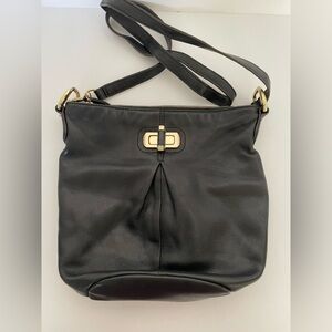 B. Makowsky Bl. Bucket Crossbody/Shoulder Bag